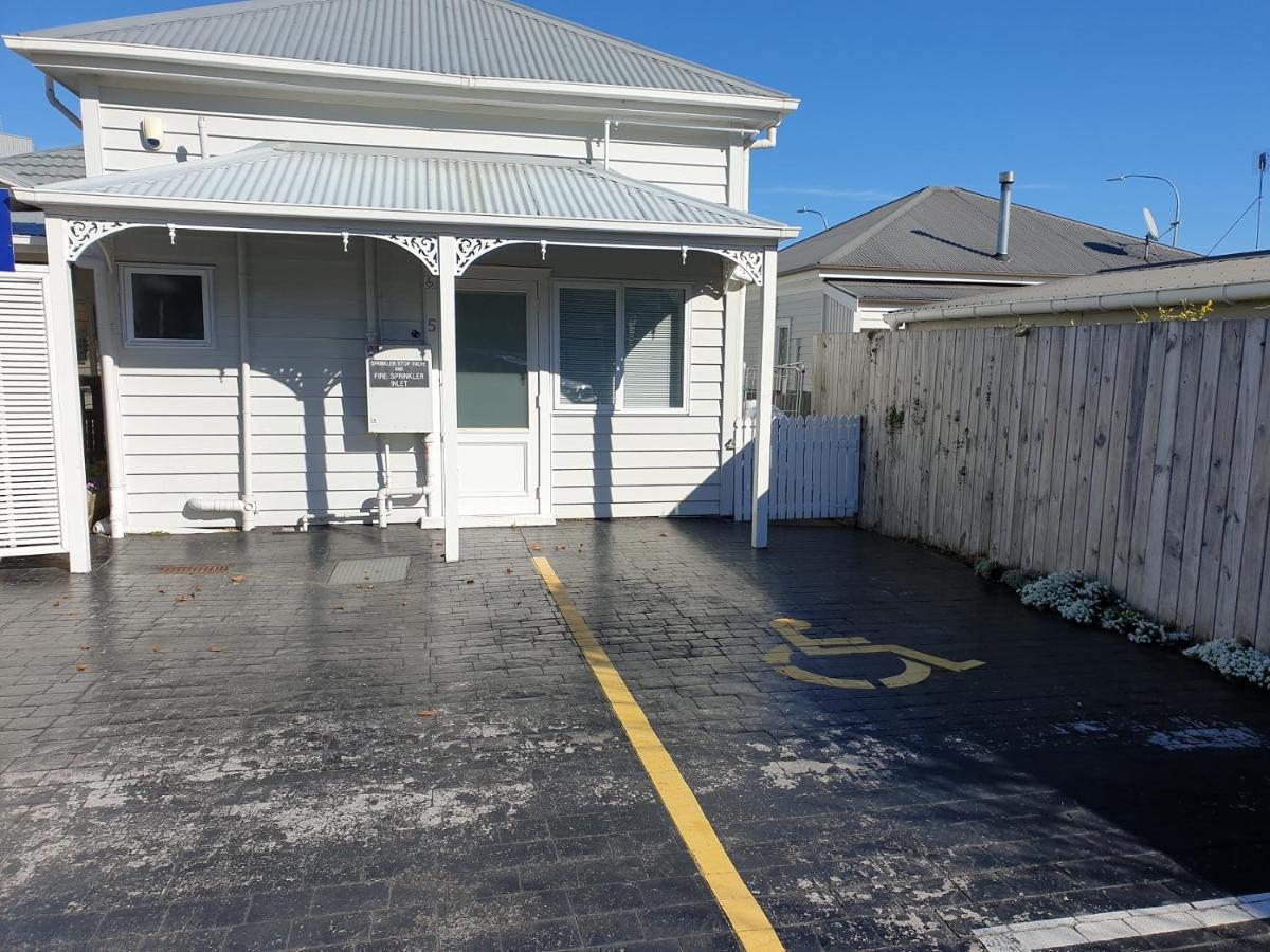 At Eden Park Motel Auckland Eksteriør billede